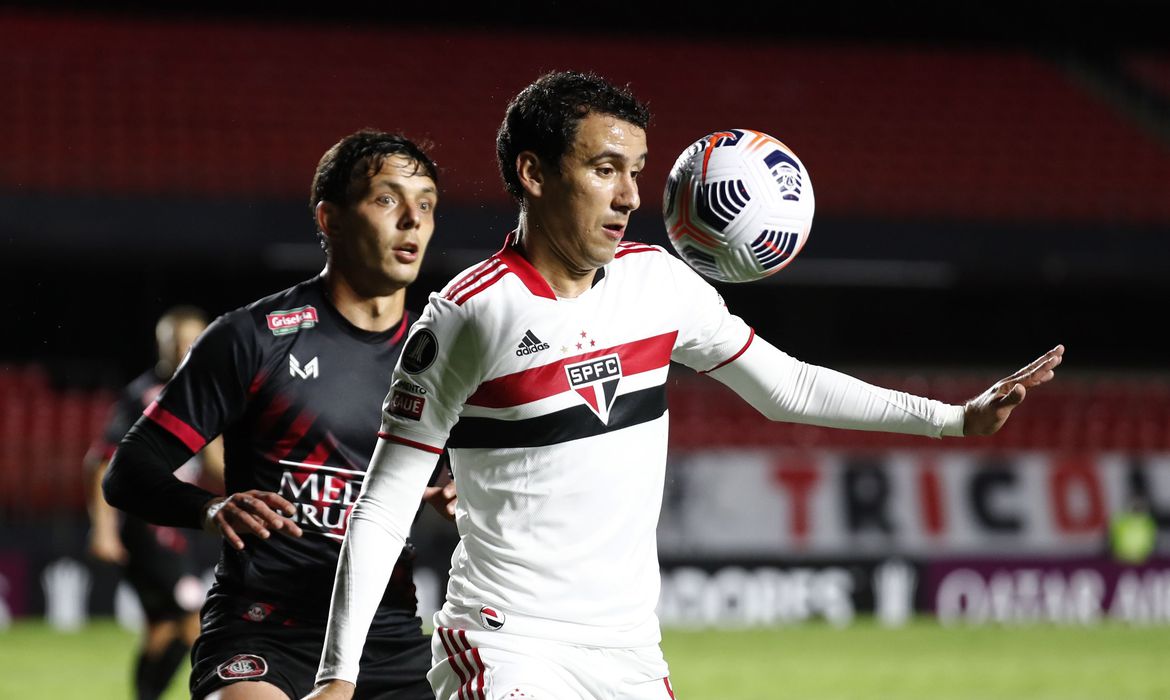 2021-04-30t003041z_698628530_hp1eh4u01f2ag_rtrmadp_3_soccer-libertadores-sao-rnt-report