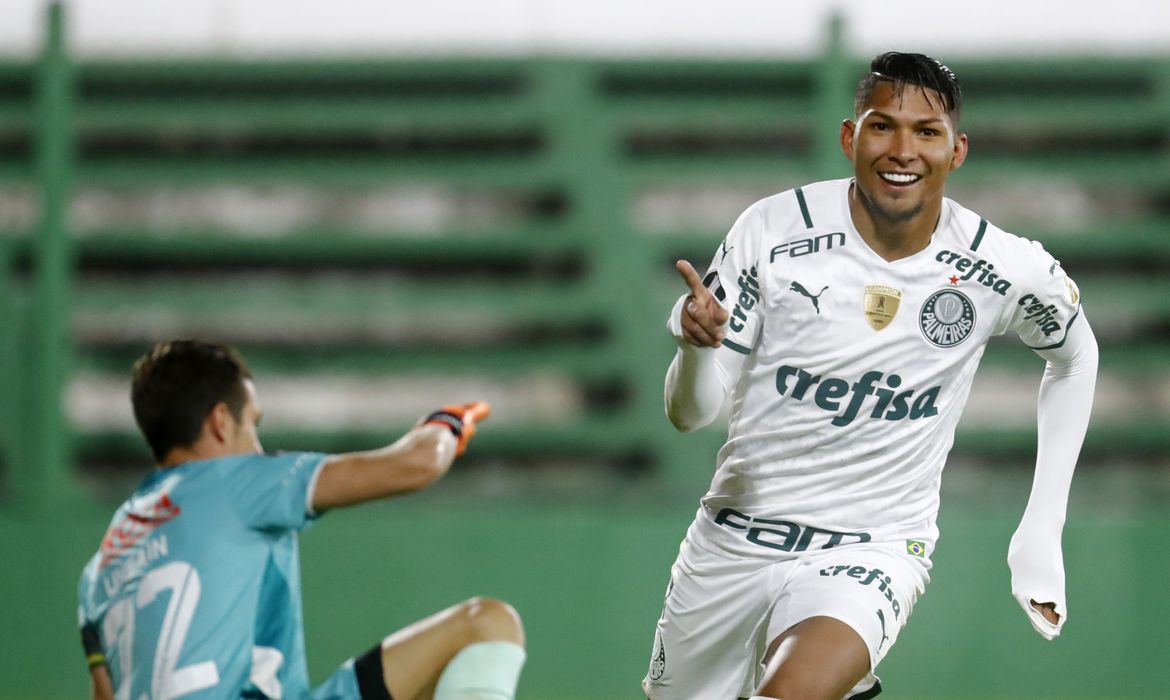 2021-05-05t015013z_1967981476_hp1eh55053m2r_rtrmadp_3_soccer-libertadores-def-pal-report (1)