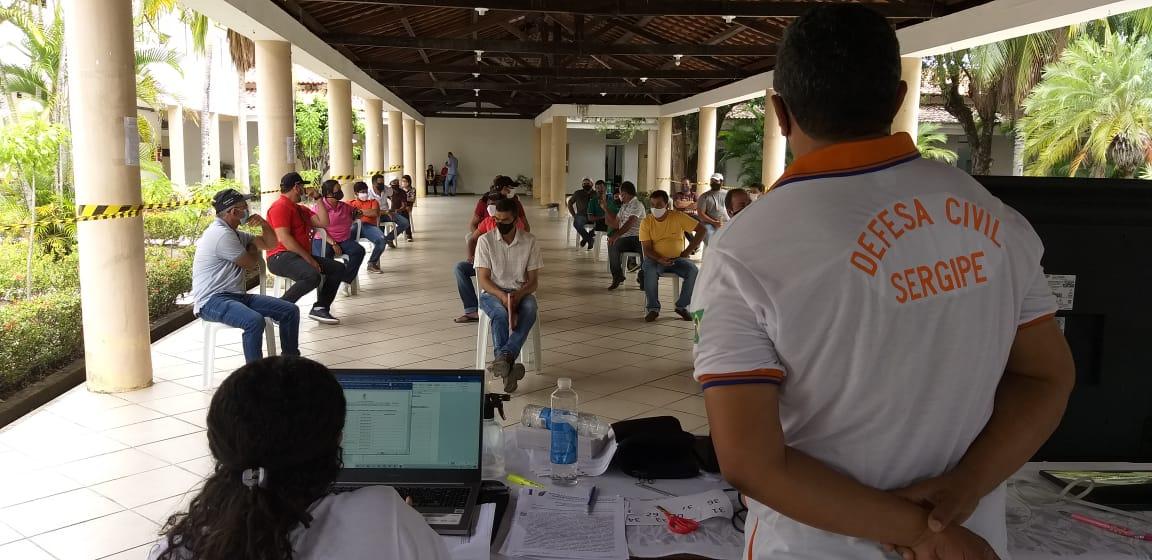 Defesa Civil realiza sorteio dos pipeiros cadastrados pelo Governo para definir local de trabalho. FotoAscomDefesa Civil
